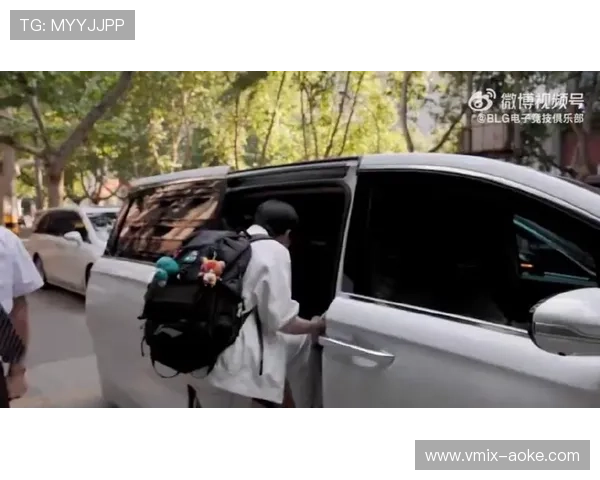 BLG发布赛场Vlog《CHEERS》，Bin哥拍摄趣事展现队伍备战状态